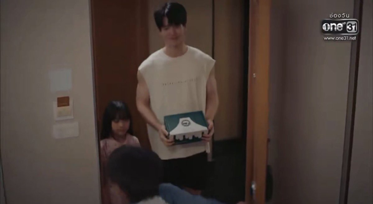 MTBBJJ1's tweet image. กามเทพทั้ง2 ต้องช่วยกันให้เขาคืนดีกันนะลูก

#RELOVED_EP7

RELOVED THE SERIES EP7