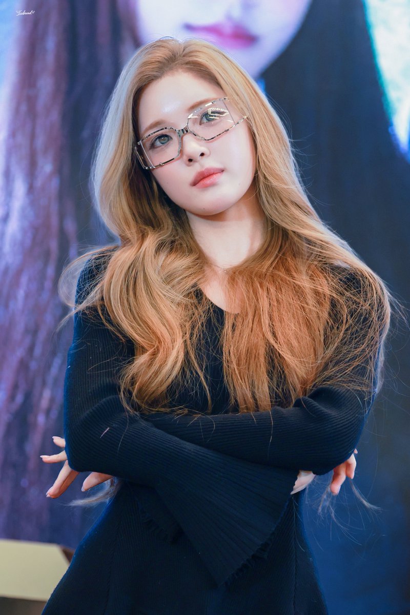 Icebread0412's tweet image. 260117  SHANGHAI

오랜만이에요🥹

#Hearts2Hearts  #YUHA
#하츠투하츠 #유하