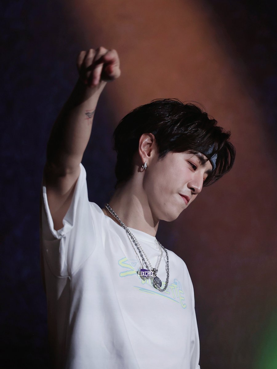 lixcho_'s tweet photo. Silhouette FANCON · SHANGHAI

𝐀𝐩𝐡𝐫𝐨𝐝𝐢𝐭𝐞💓

@marktuan 

#MarkTuan 
#段宜恩 
#Silhouettefancon_Shanghai https://t.co/fzqh80s1Ga