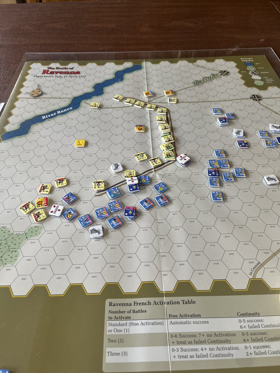 Arquebus; Batalla de Ravenna. Los franceses lo intentaron con mas bravura que cabeza. No pudieron contra los cañones españoles. Victoria española, que destrozó los intentos de asalto franceses