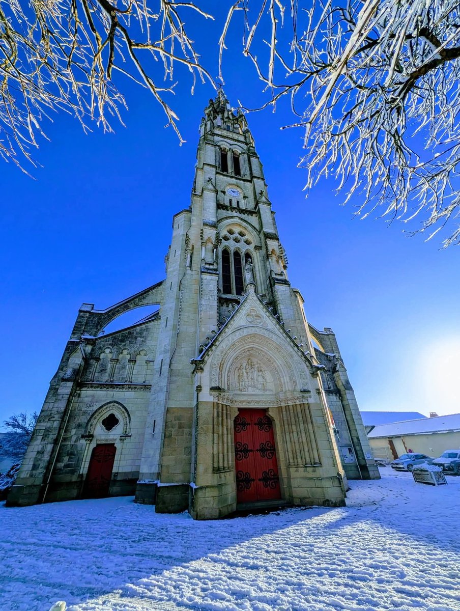 luckasdelille59's tweet photo. Je vous souhaite une bonne fin de journée et une excellente soirée étoilée les amis 🕊🌟🕊🌟
Prenez soin de vous et de vos Proches 🙏🏻
#Vertou #Loire 
#France 🇫🇷🇫🇷🇫🇷 https://t.co/42dseWaLJS