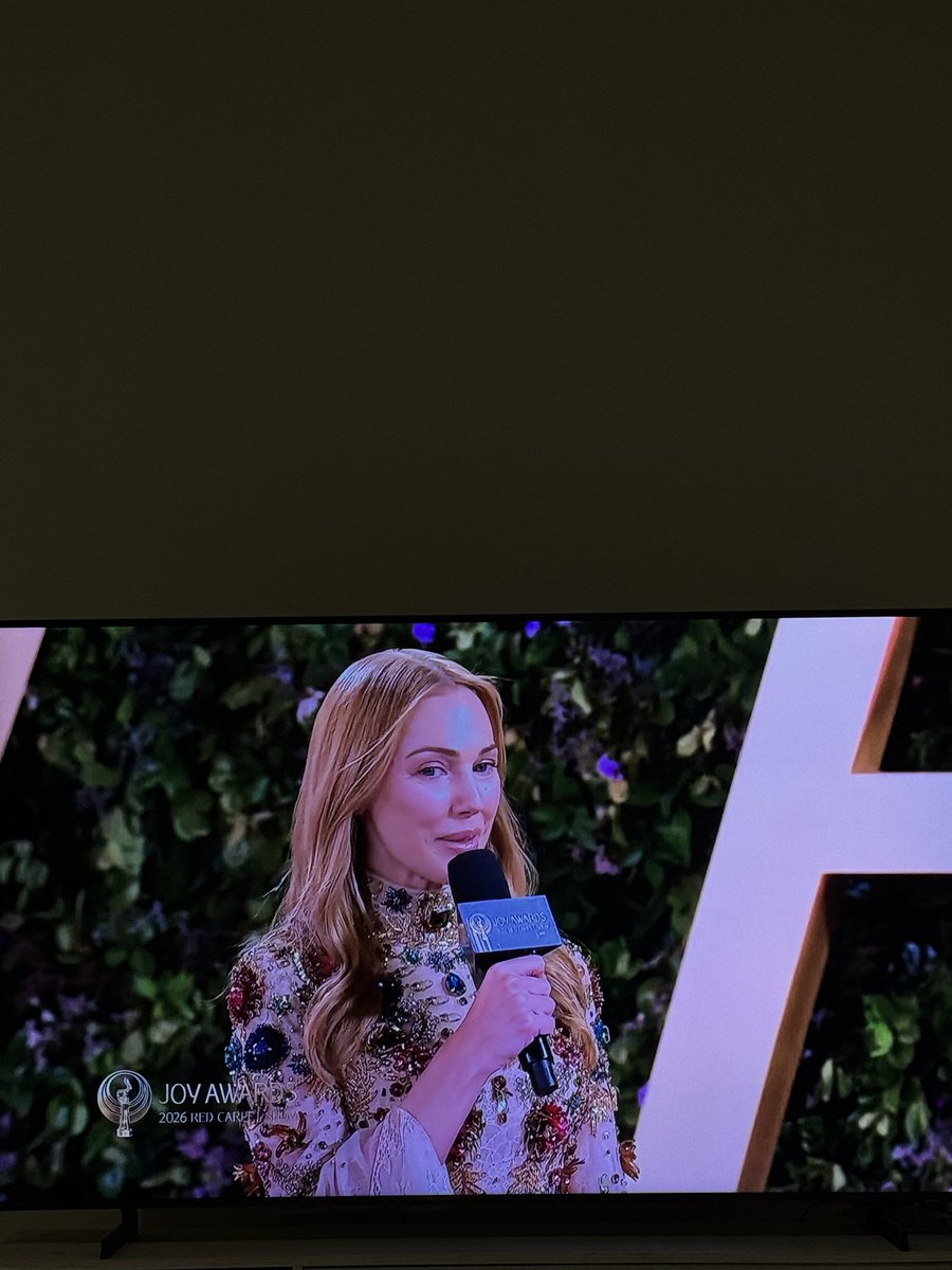 _NOARY's tweet image. خلاص تقدرون توقفون الحفلة الحين ع راحتكم 
🥹🩷