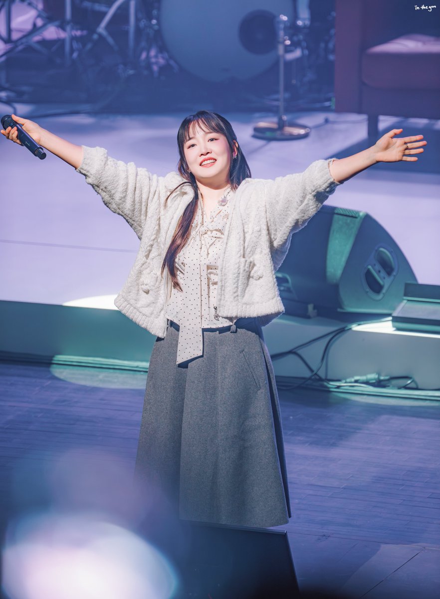 260117 윤하소극장콘서트     
<빛나는겨울> 다섯     
#윤하 #younha #ユンナ