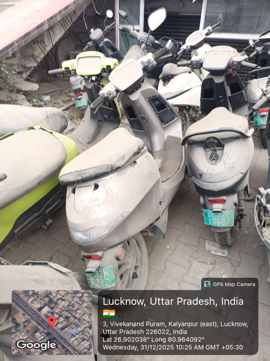 adarsh0001s's tweet photo. UP32NF7283 मेरी ola स्कूटी 5 महीने से ख़राब है लखनऊ की सर्विस सेंटर पर खड़ी है उसको ना बनाया जा रहा ना कुछ सुनवाई हो रही है वहा OLA तोड़ कर उसकी हालत और ख़राब कर दी गयी है कौन ज़िम्मेदार.9452101360
@OlaElectric
@PiyushGoyal
@nitin_gadkari
@myogiadityanath
@bhash
#scamev
#scamola https://t.co/9xG8w1Fmo4
