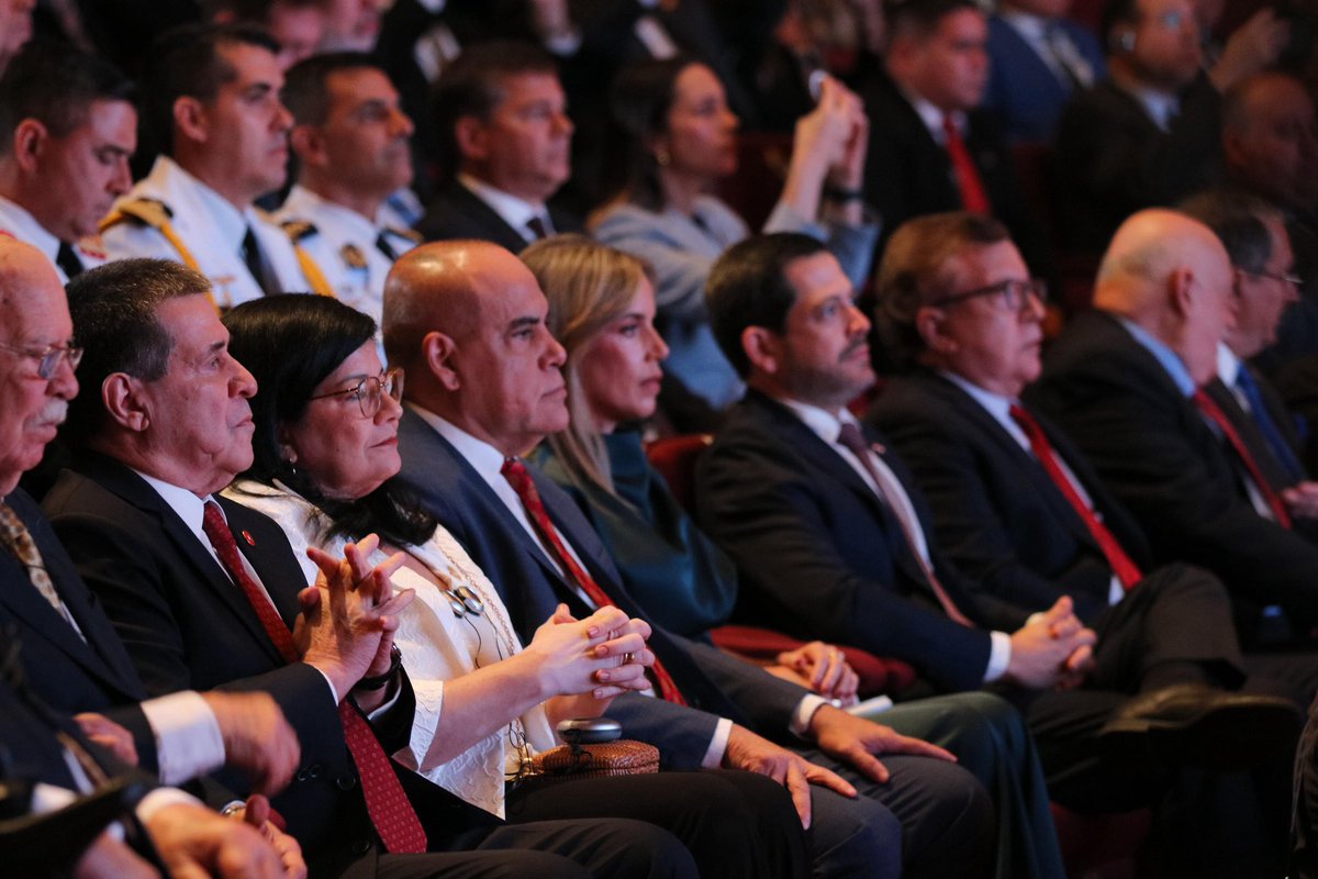 Horacio Cartes tweet media