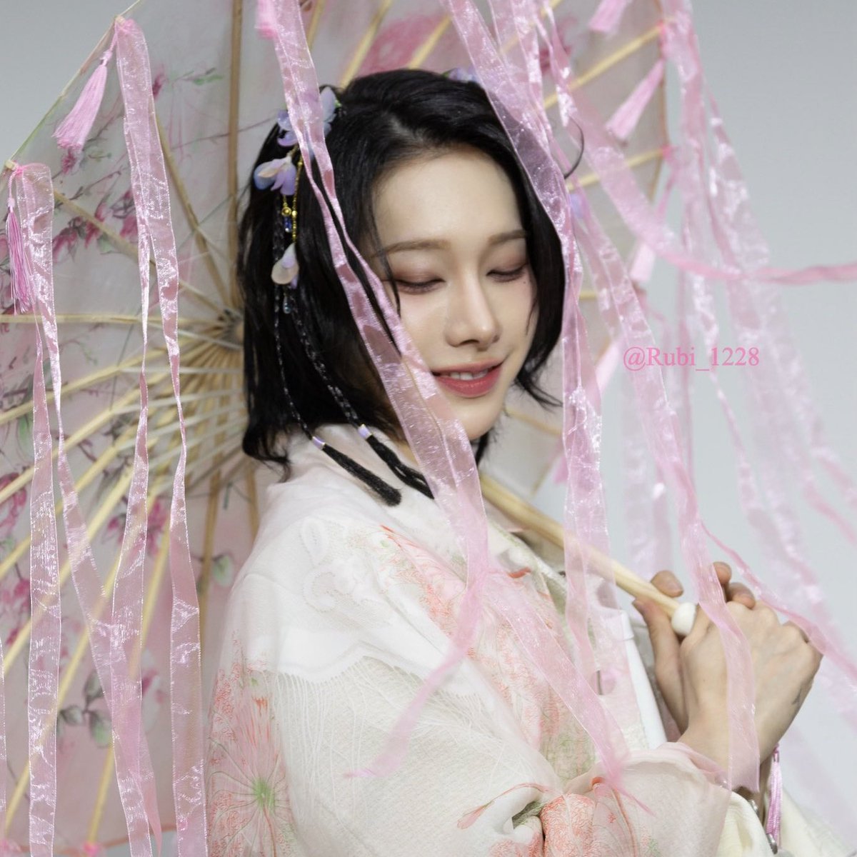 leona ⋆˚꩜｡ tweet media