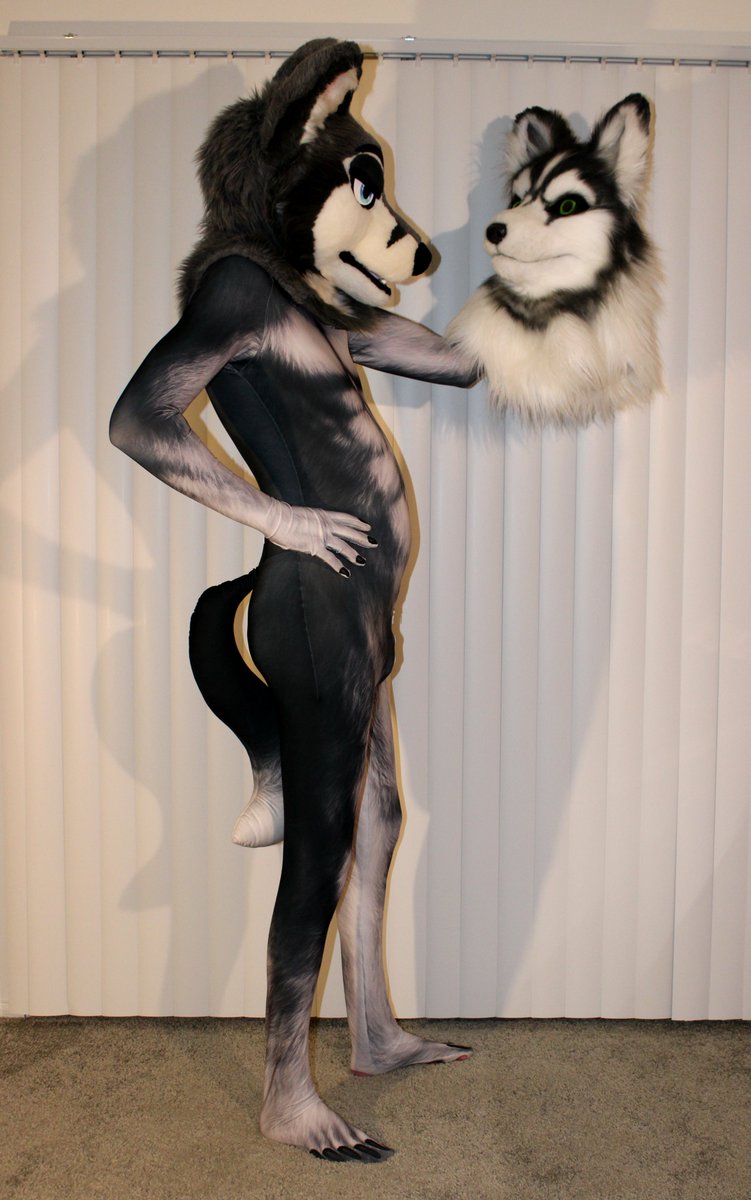 "Alas poor Nimrod! I knew him, Horatio"

#petsuit #fursuiteveryday

🐺 by <a href="/Antler_Works/">AntlerWorks</a> 
🪡 by <a href="/PETSUITFORFUN/">PETSUIT ペットスーツ</a>
