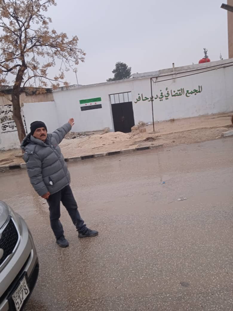 thyab8's tweet image. في ديرحافر  اول يوم تحرير