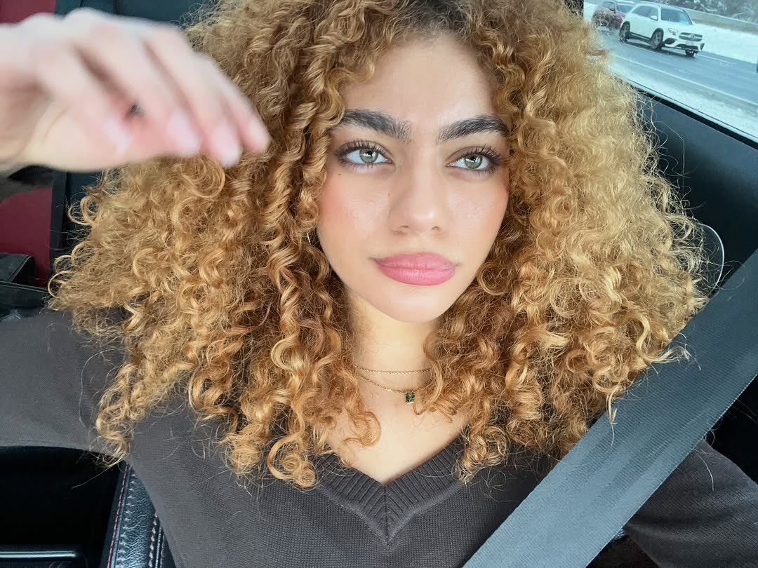 asturiat's tweet image. AND WHEN THE WORLD NEEDED HER MOST SHE CAME TO SERVE