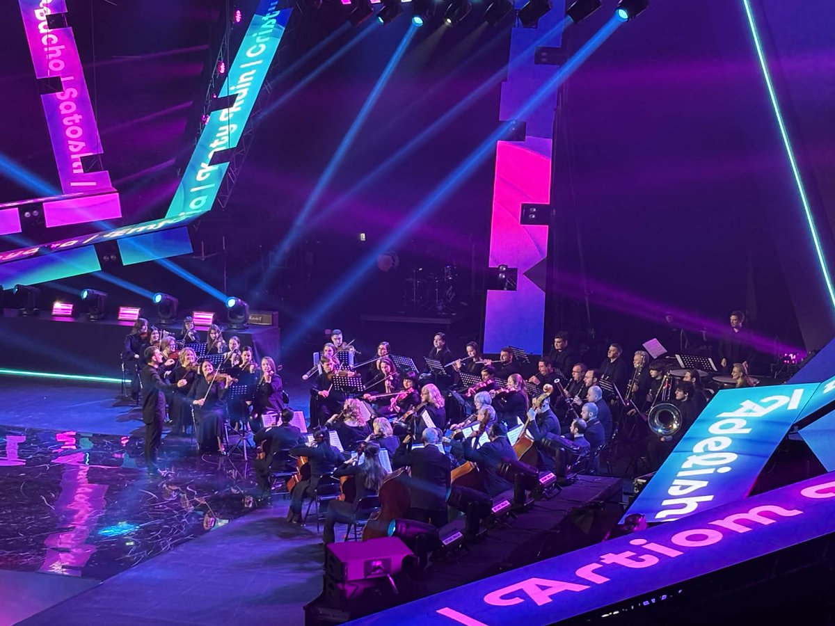 ESCXTRA.com tweet media