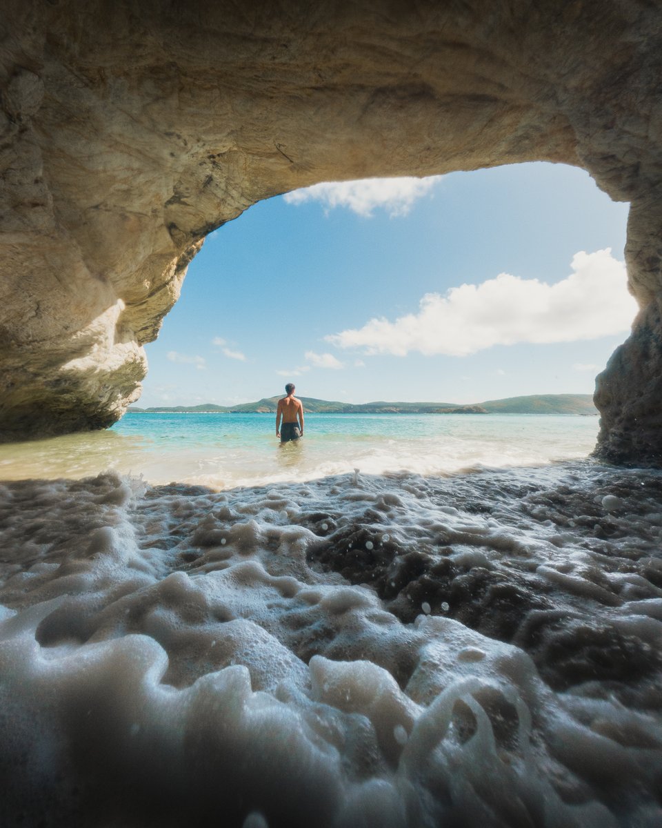 GoPro's tweet image. Photo of the Day: Your sign to book that relaxing getaway 🛩️ Sam Clarke knows what's up.

#GoPro #GoProTravel #Vacation #IslandLife
