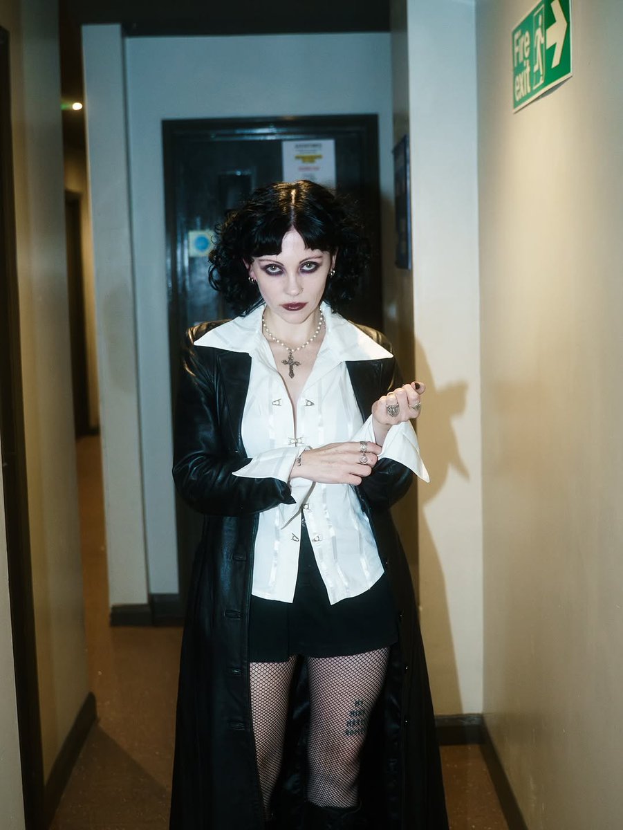 pale_wavesbr's tweet photo. 🎉 Hoje nossa vampira rockstar favorita está completando 31 anos! Feliz aniversário pra nossa rainha Heather 🎂

@HBARONGRACIE
#HappyBirthdayHeather
#HeatherBaronGracieDay https://t.co/oFlDVLlCfY