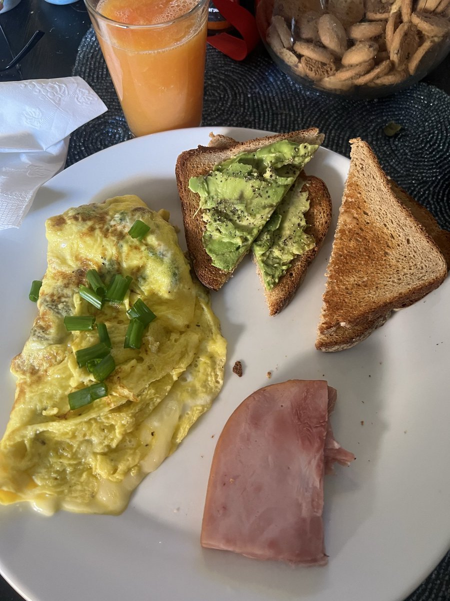 Moe Fishstew tweet media