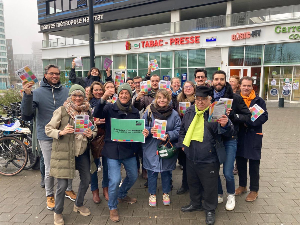 GaucheUnieNtes's tweet photo. Ce matin, près de 200 Nantaises et Nantais rassemblés dans les quartiers populaires pour présenter nos engagements : santé, logement, alimentation, sécurité, jeunesse, culture. #PourNousCestNantes
#LaGaucheUniePourNantes https://t.co/V815OEvH9X