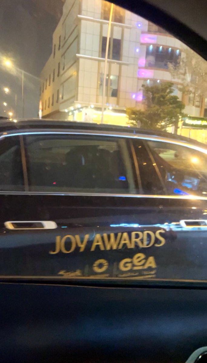 _oc25's tweet image. فوّزوا ولد الخال