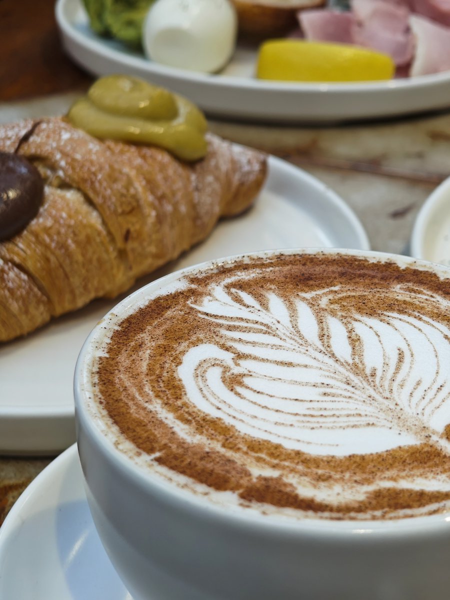 DerrenGoneDigital tweet media