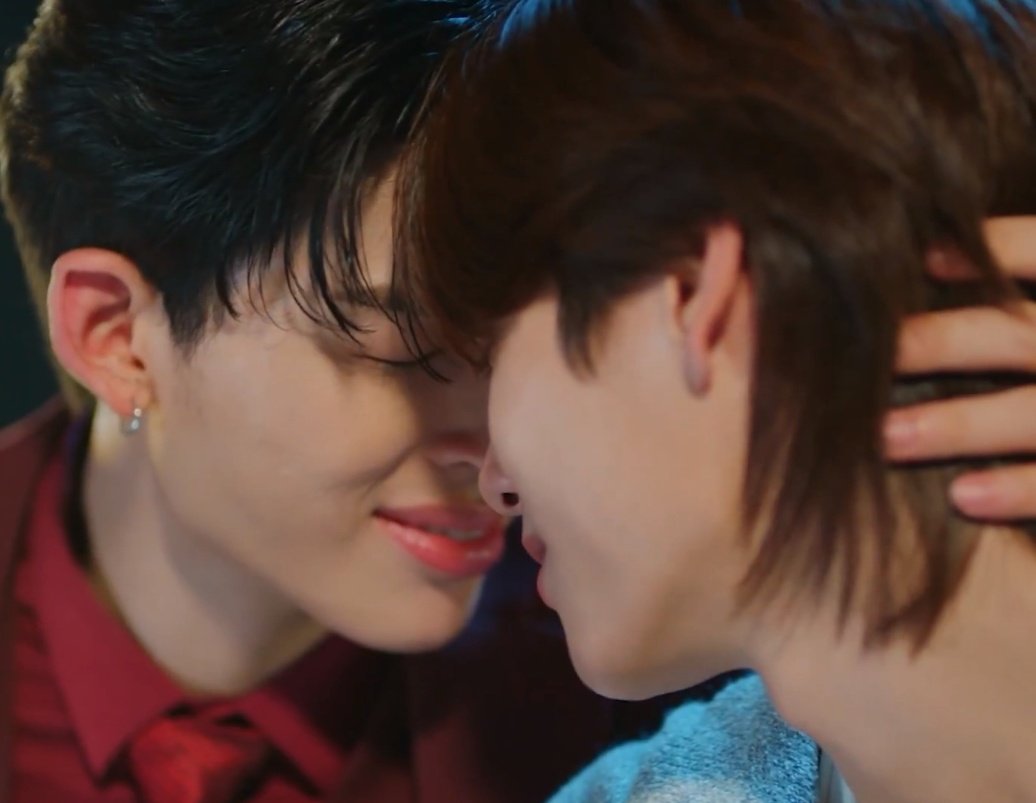 doublepjourney_'s tweet image. ดาดฟ้าอบอวลไปด้วยความรักมาก 🥹🫶🏻

#MeAndTheeSeriesFinalEP