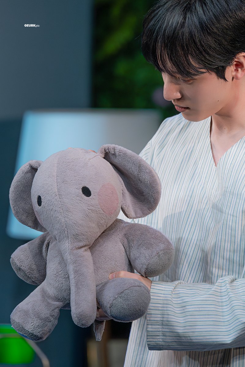 260107 엘리펀트 송 커튼콜 
마이클 役 #정휘