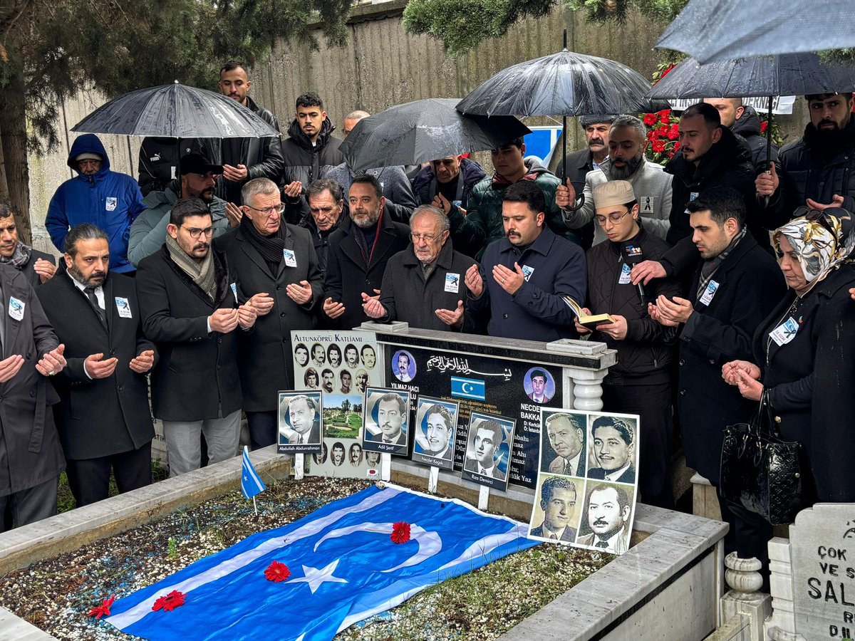 16 Ocak Türkmen Şehitleri Günü münasebetiyle aziz şehitlerimiz Necdet Bakkaloğlu ve Yılmaz Hacı Sait’in kabirleri başında dualarla Türkmeneli davamız uğruna toprağa düşmüş şehitlerimizi rahmetle andık.

Bu vesile ile Türkmeneli davamız uğruna ömrünün baharında şehadete eren, Dr.