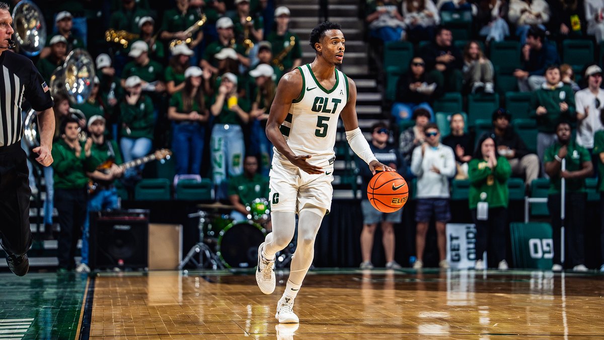 CharlotteMBB's tweet image. 𝐑𝐨𝐮𝐧𝐝 1️⃣

We’ll play the first of two matchups this season against East Carolina on Sunday 😤

Preview » clt49e.rs/3Nm0JwZ
