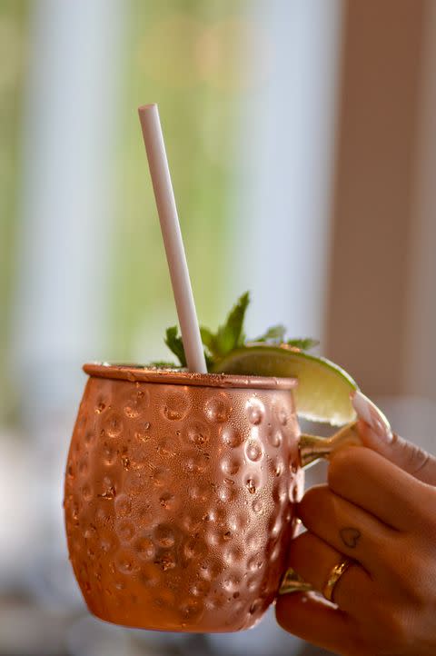 Table55Miami's tweet image. Your new favorite Happy Hour spot is here. Sip on $5 house drinks and draft beer during our daily Happy Hour.

Come chill with us at Table 55 inside the @HiltonMiamiDadeland. 🍺🌟