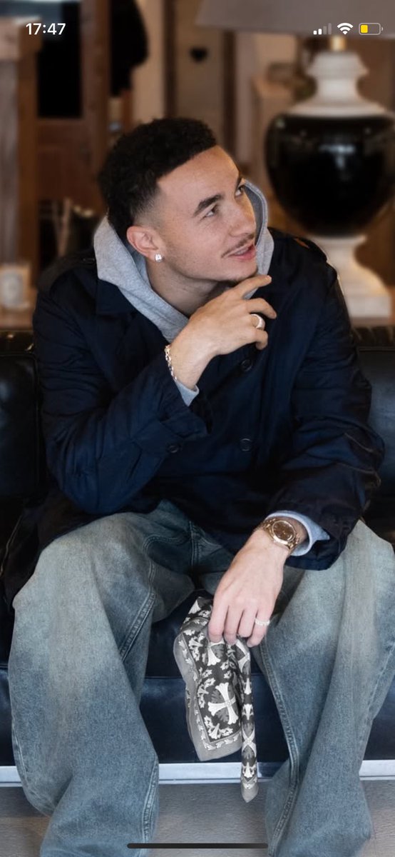 Ruben Vargas at the SOL today ? #SAFC