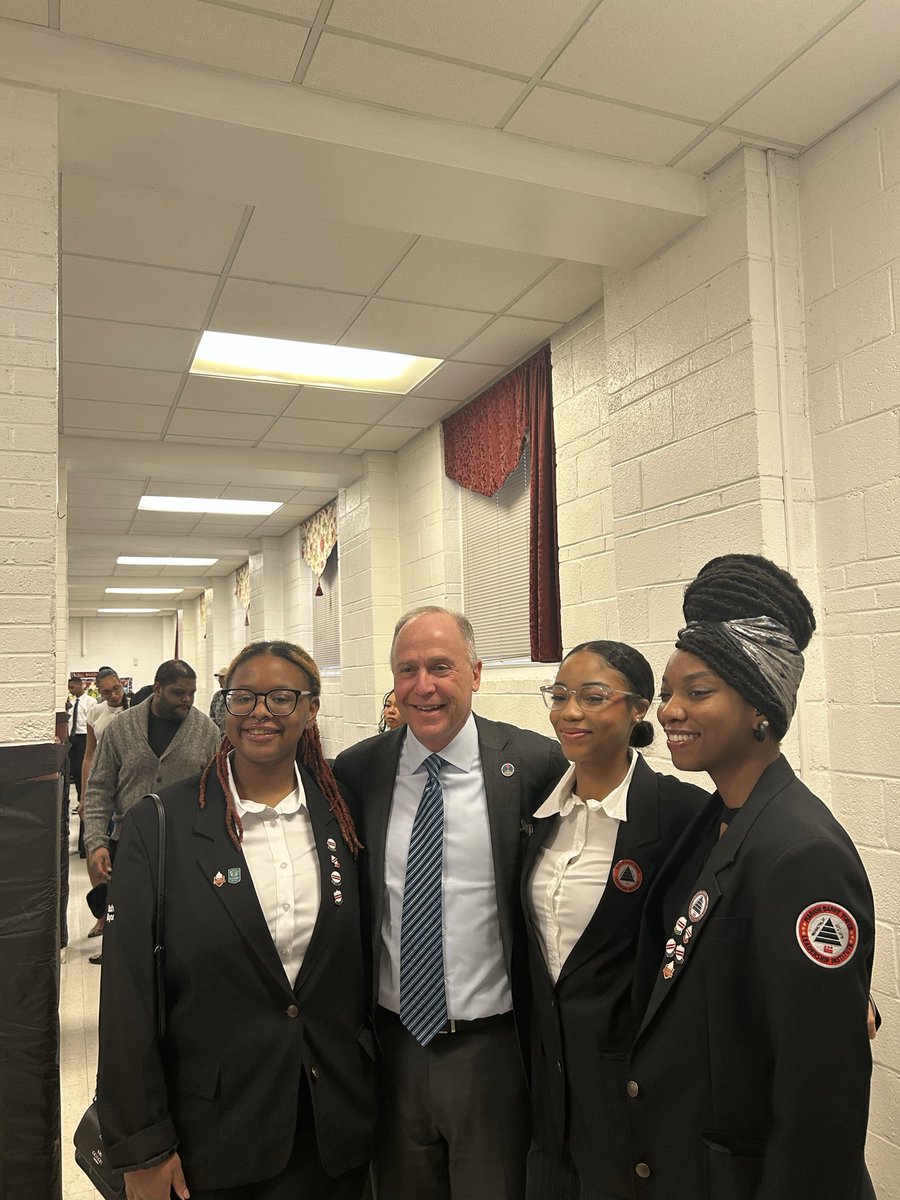 Brian Schwalb tweet media