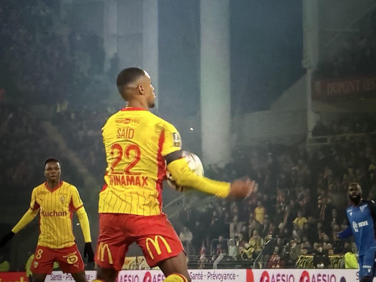 <a href="/Ligue1/">Ligue 1 McDonald's</a> <a href="/RCLens/">Racing Club de Lens</a> <a href="/PSG_inside/">Paris Saint-Germain</a> Avec l’aide de LFP