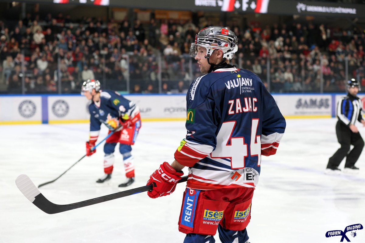 Brûleurs De Loups tweet media