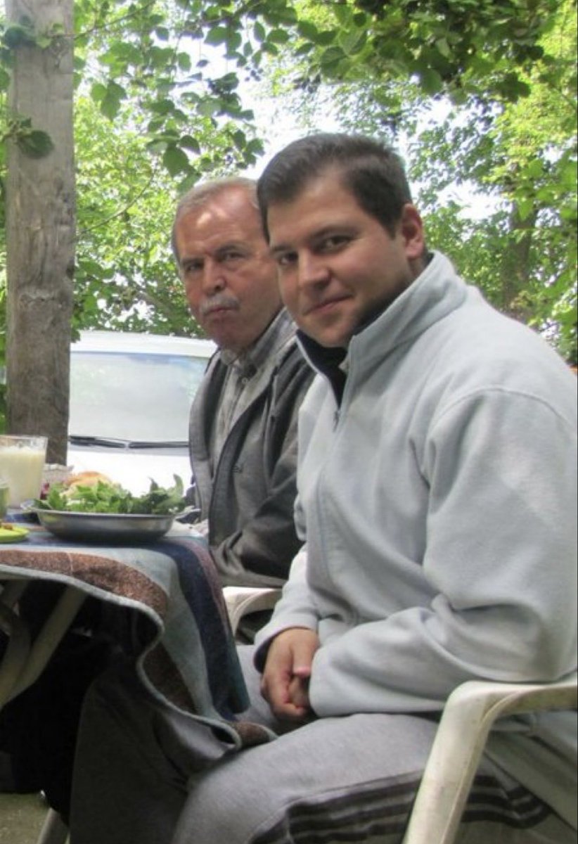 KHK ile görevinden ihraç edilen eski Savunma Sanayi Müsteşarlığı çalışanı Yusuf Bilge Tunç, 6 Ağustos 2019’da Ankara’da kayboldu. Aradan yıllar geçti, Tunç’tan hâlâ haber yok.Ailesi her gün “Bir ses gelir mi?” umuduyla bekliyor.

<a href="/fikretbila/">fikret bila</a>
@mtezkan

İnsanHakları AyaklarAltında