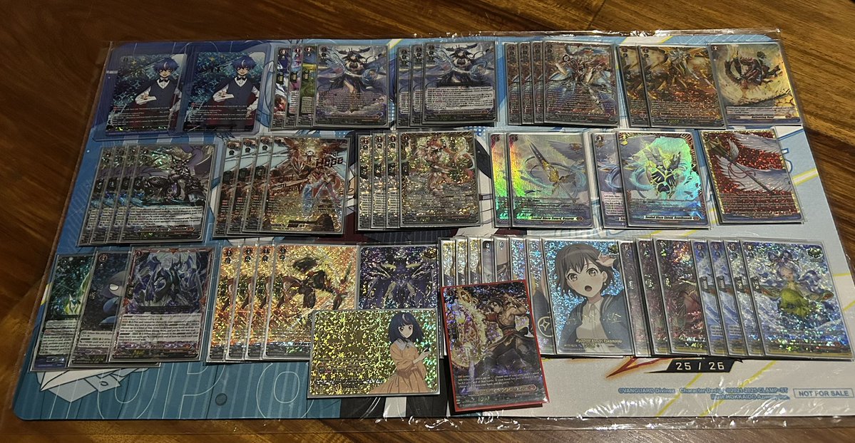 I still can't believe it but

BCS MANILA CHAMPION

8-1 Swiss, 5-0 Top Cut with XoD Bav

So thankful to my friends and testing group for helping me settle the list (Purple OT my goat), never could've imagined I'd qualify for Worlds, much less win the BCS

Matchups ⬇️

#VGTopDecks