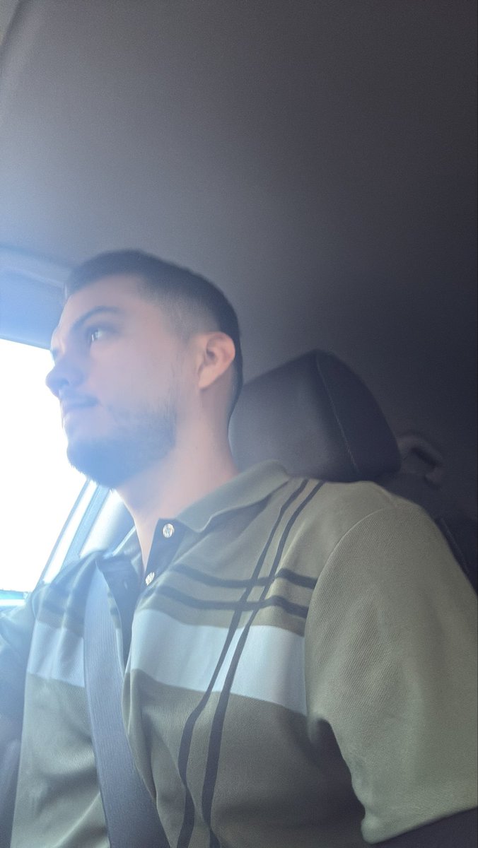 AL97RG's tweet image. Vine a la U e hice el mismo recorrido y no se sintió igual, mis ojos quería sacar el exceso de agua y yo sabía que nada volvería a ser como antes!