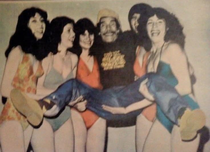 B0RRACHIT0's tweet image. Con razón nunca tenía para la renta. 😂