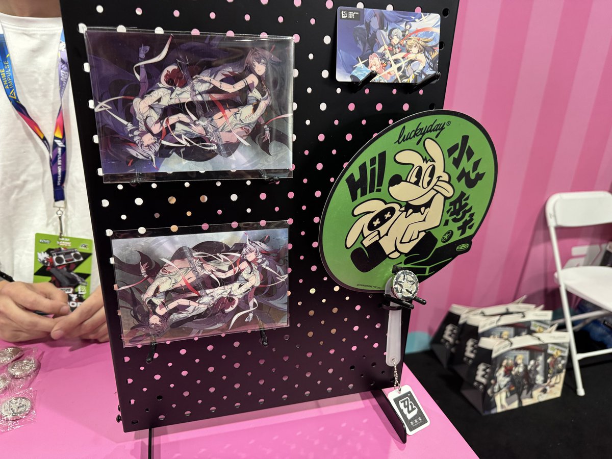 #zzzero #zzzhub the freebies look kinda 👀