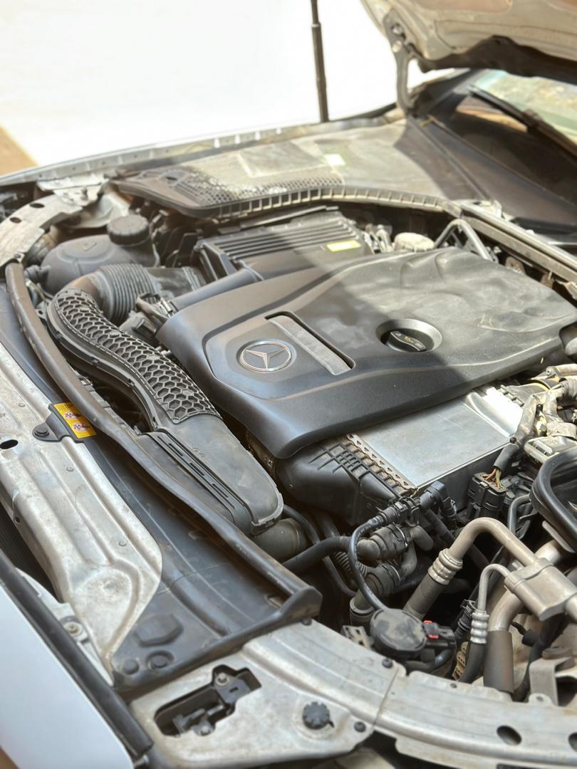 NextMoveAutos's tweet image. Clean Mercedes Benz C300 nothing to fix good to go kindly DM us #NextMoveAutos #Mercedesbenz #verifiedCar