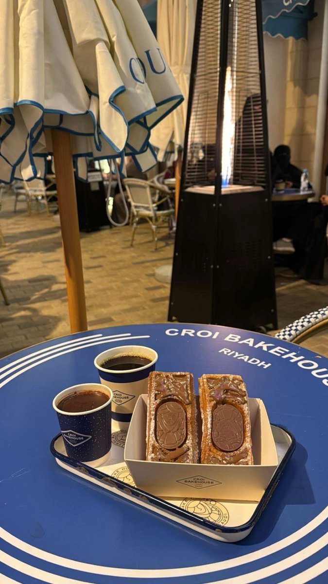 _d59's tweet image. إصنع يومك بتفاصيل تُحبها ☕️🤎