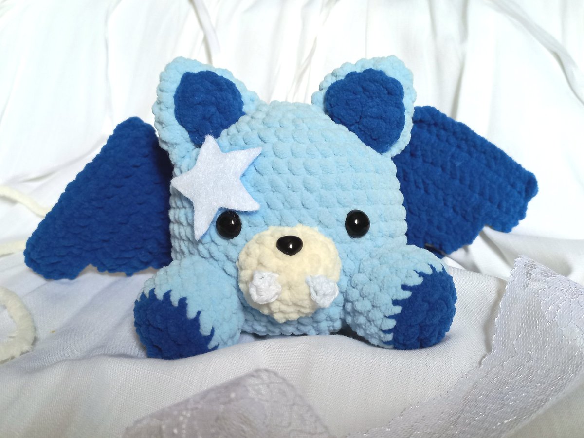 yiwonies's tweet image. ₊˚⊹ 🪼 ꒱ engeneees!!!
eu faço crochê a alguns anos e atualmente estou com encomendas abertas para os vamps do enhypen! por enquanto fiz apenas o jungwon, mas faço de todos os membros. caso alguém se interesse, se sinta a vontade pra me chamar na dm e encomendar o seu! ᡣ𐭩