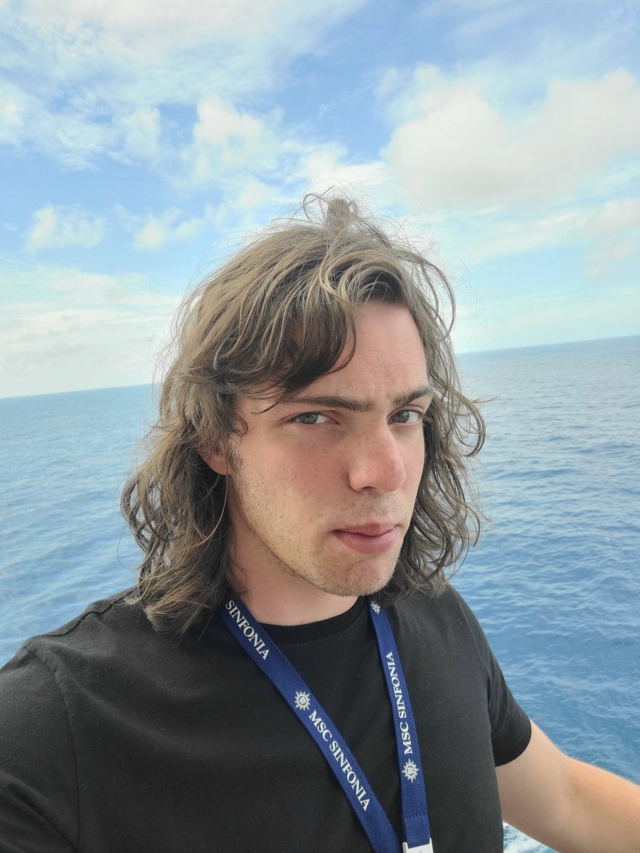 Chrysoelephantino tweet media