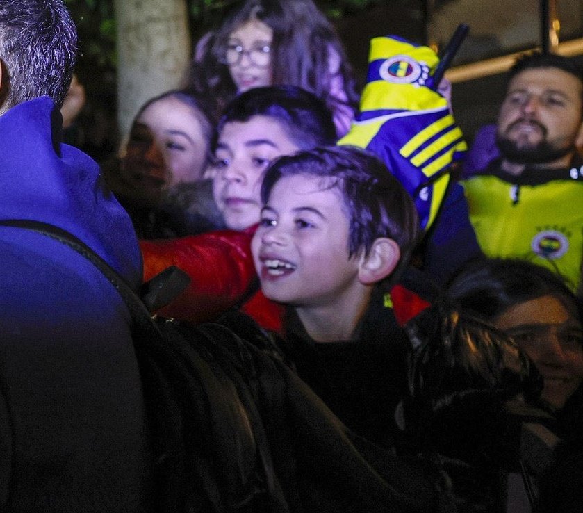 ekimmm1907's tweet image. hocam çocukları bu kadar mutlu ediyorsun ya sen adamsın