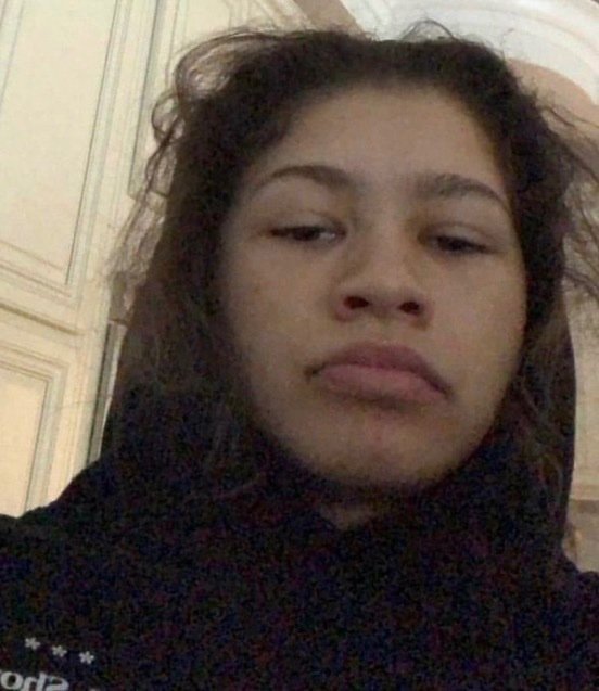 Mi foto de perfil vs yo en el trabajo