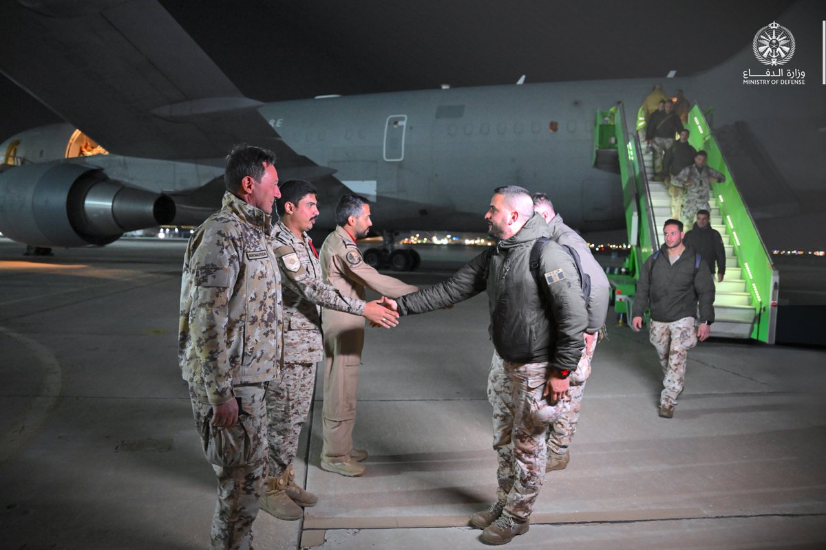 modgovksa's tweet image. ويشارك في التمرين، الذي يُعد من أكبر التمارين العسكرية وأكثرها تعقيدًا في المنطقة، أفرع #القوات_المسلحة، ووزارة الحرس الوطني، ورئاسة أمن الدولة، والقيادة العسكرية الموحدة لمجلس التعاون لدول الخليج العربية، إضافة إلى قوات من 15 دولة شقيقة وصديقة بينها 5 دول بصفة مراقبين.