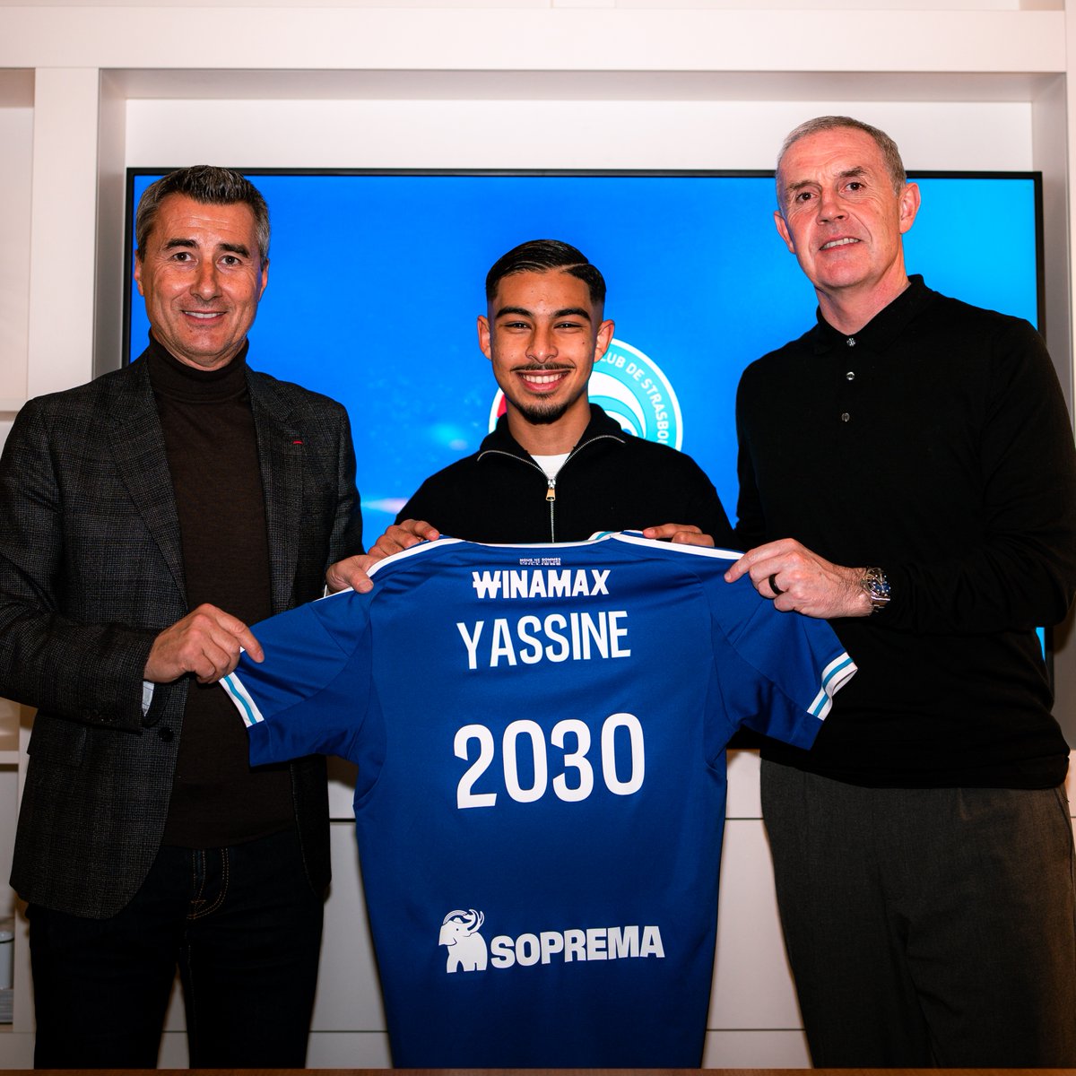 RCSA's tweet photo. 𝙂𝙚𝙨𝙨𝙞𝙢𝙚 𝙔𝙖𝙨𝙨𝙞𝙣𝙚 𝙖𝙪 𝙍𝙖𝙘𝙞𝙣𝙜 🇲🇦🤝

Le Racing et l'USL Dunkerque ont trouvé un accord pour l'arrivée de Gessime Yassine.

L'attaquant de 20 ans s'est engagé pour une durée de 4 saisons et demi 👋

Le communiqué 👇

▸ #Yassine2030