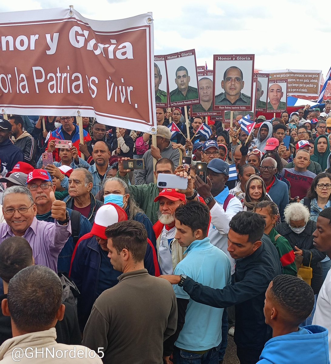 ¡Morir por la Patria es vivir!
#Cuba #CDRCuba #HonorYGloria #CubaVencerá