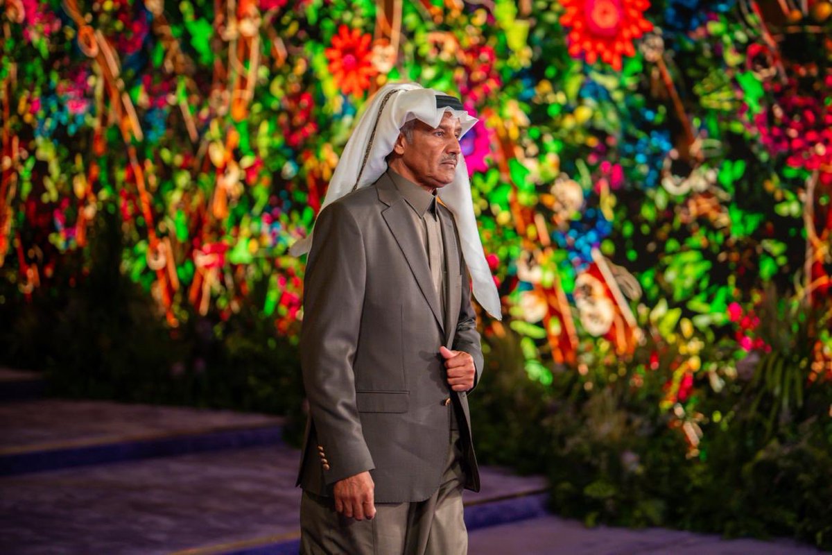 lavSANews's tweet photo. الفنان خالد عبدالرحمن يتألق على السجادة الخزامية لحفل #جوي_أووردز 

@KUhp2222 https://t.co/xWbIMGVH4r