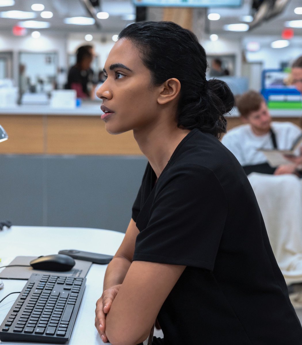 bestofsupriya's tweet image. Supriya says “it’s up in the air” whether Samira will stay at PTMC:

“Pittsburgh felt like this very temporary place for her. (…) Now her plans totally falling apart, so she's trying to scramble &amp;amp; figure out how exactly she can feel like she has a semblance of footing here.”