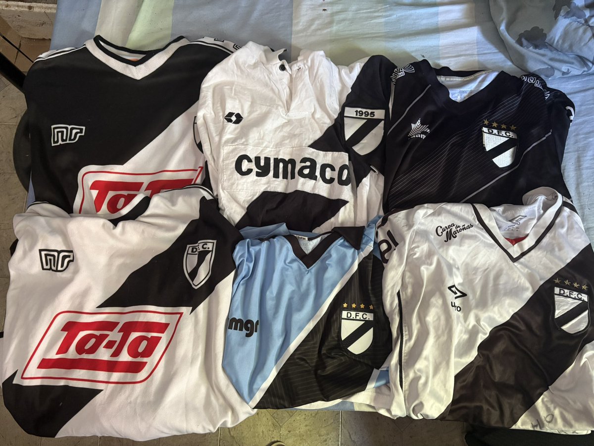 Es una poronga tener que hacer esto, de verdad, pero de momento es lo único que me queda