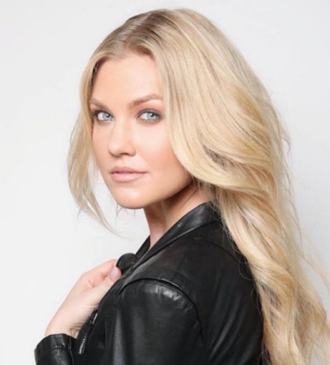 Rose Smith tweet media