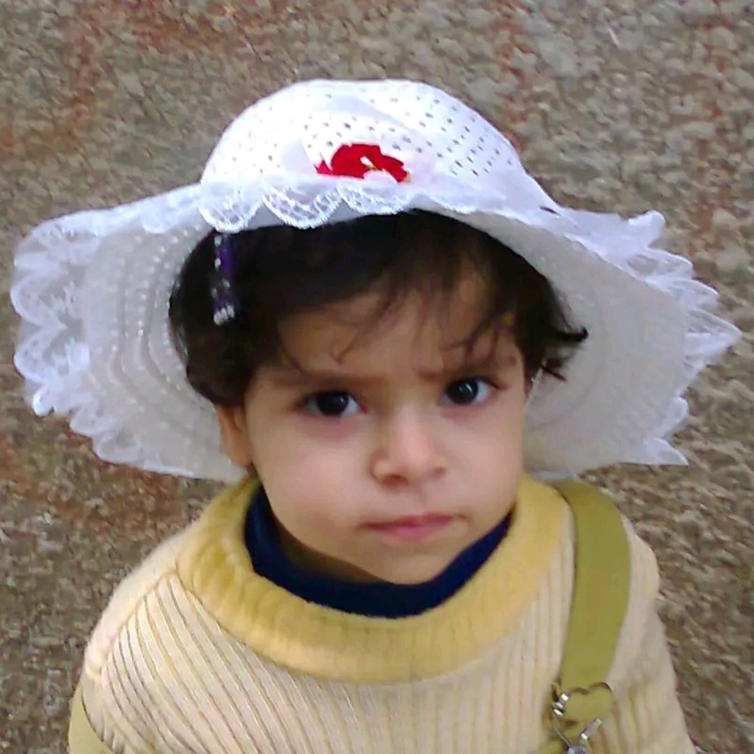 إن وجع فراقكِ يا أختي لا يطفئه إلا اليقين بأنكِ الآن في ضيافة الرحمن، تنعمين بما لا عين رأت ولا أذن سمعت.  كنتِ نِعم الأخت في الدنيا، وستظلين نِعم الشفيعة لنا في الآخرة بإذن الله. 
رحلتِ وتركتِ لنا إرثاً من الكرامة، وصورةً لا تغيب، وذكراً يفوح مسكاً كلما نطقنا باسمكِ. 
الشـ..هيدة