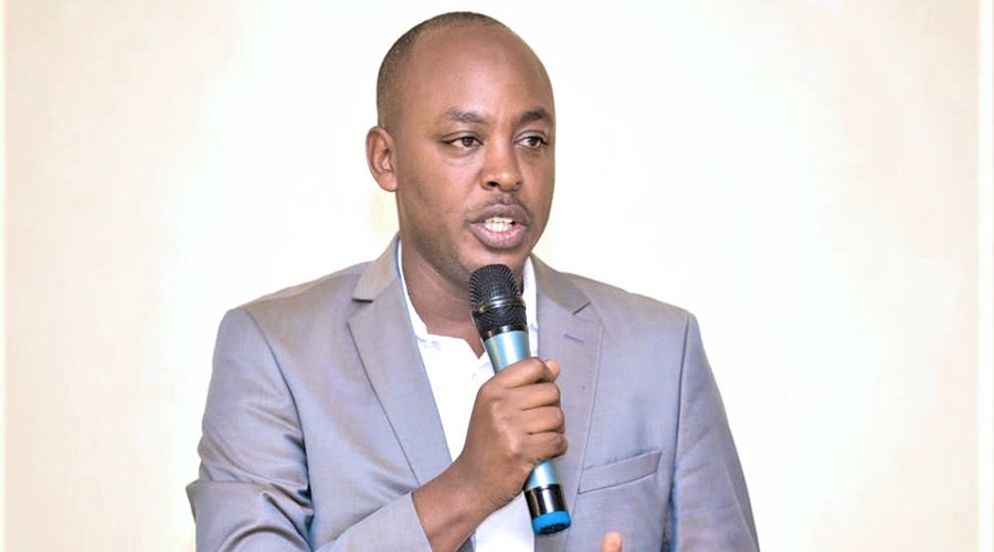 Di Lorenzo tweet media