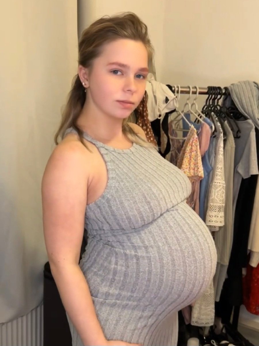 Pregnant Brandi tweet media
